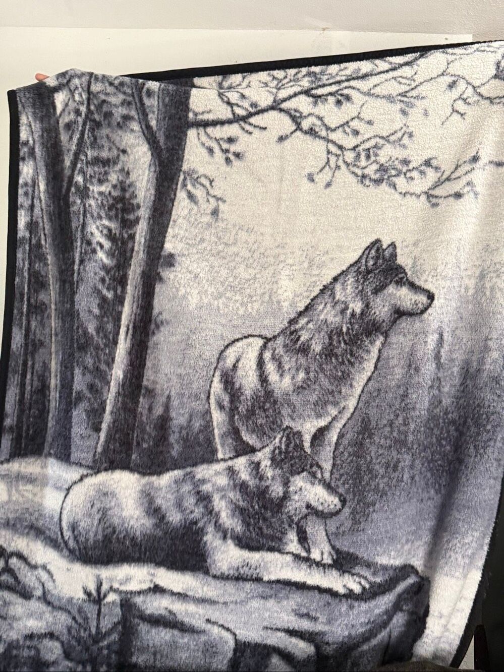 Biederlack Blanket Throw Wolves 58" x 48" Black Gray Blue Reversible USA